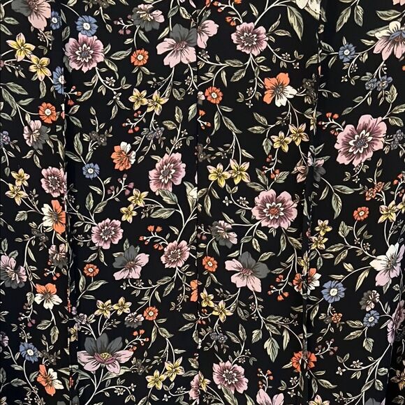 Floral Long Sleeve Top - Picture 2 of 4